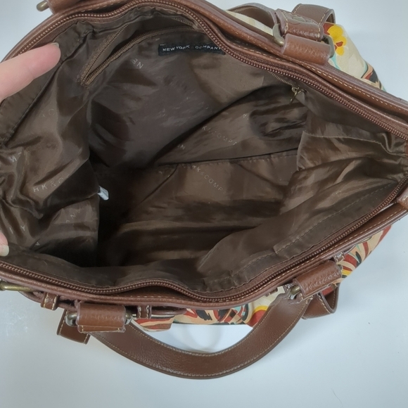 New York & Company Brown And Floral Fabric/ Faux Leather Handbag - Picture 4 of 9